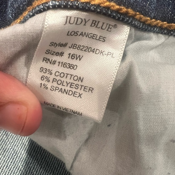 Judy Blue slim fit distressed jeans size 16w - Picture 4 of 6